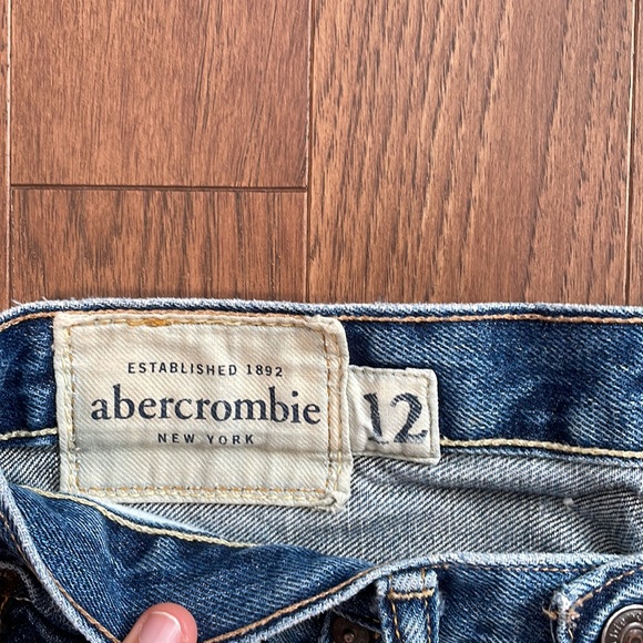Abercrombie Kids Blue Jeans - Picture 2 of 4